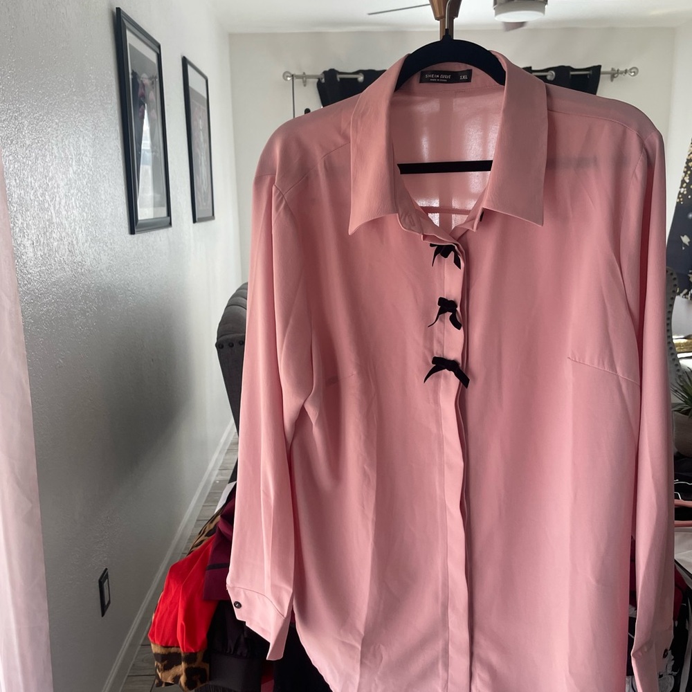 SHEIN curve  Pink Button-Front Blouse with Black bow Tie Accents